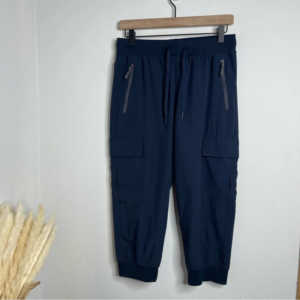 LIBIN Navy Blue Cargo Hiking Capri Pants Size M 2000’s Sporty Retro